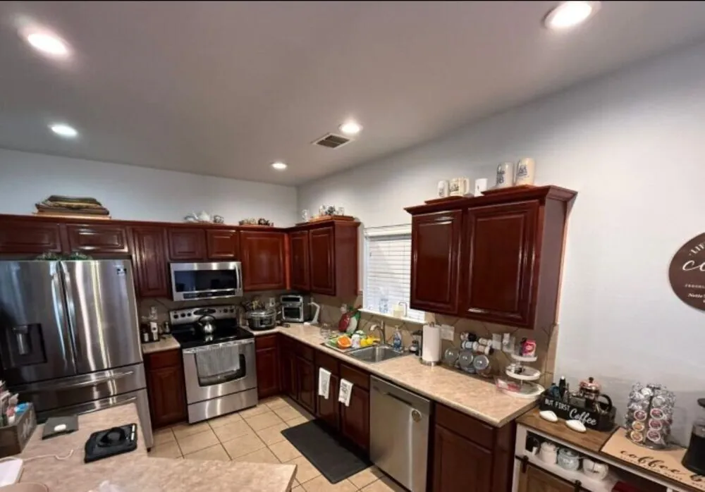Falcon Ridge Kitchen — before