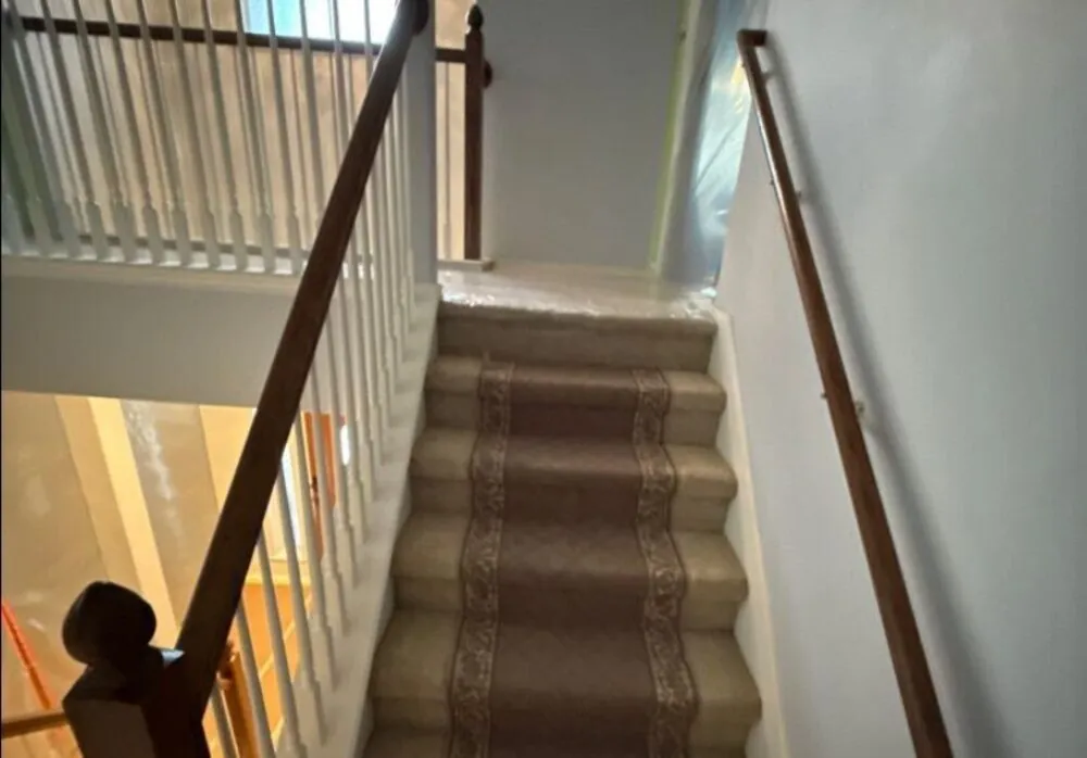 Falcon Ridge Staircase & Railing — before